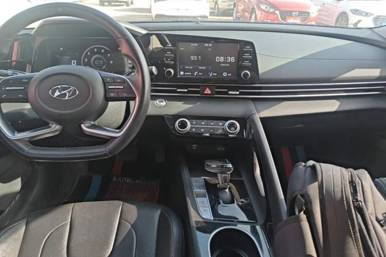 Used Hyundai Elantra 2021 1.5L CVT GLX Elite Edition Audio And AC Panel