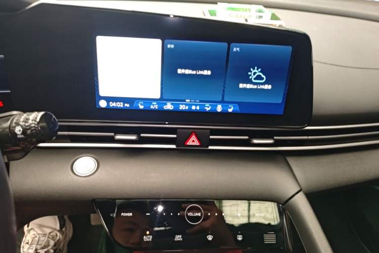 Used Hyundai Elantra 2021 1.5L CVT LUX Prestige Edition Audio And AC Panel