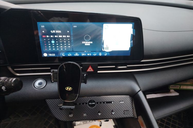 Used Hyundai Elantra 2021 1.5L CVT LUX Prestige Edition Audio And AC Panel