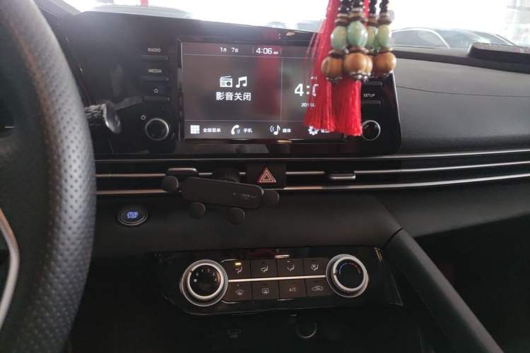 Used Hyundai Elantra 2021 1.5L CVT GLX Elite Edition Audio And AC Panel