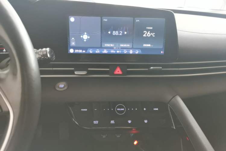 Used Hyundai Elantra 2021 1.5L CVT LUX Prestige Edition Audio And AC Panel