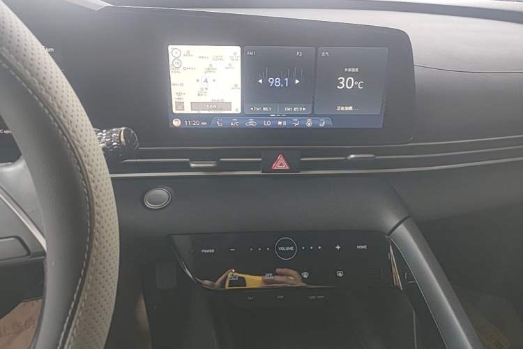 Used Hyundai Elantra 2021 1.5L CVT GLX Elite Edition Audio And AC Panel