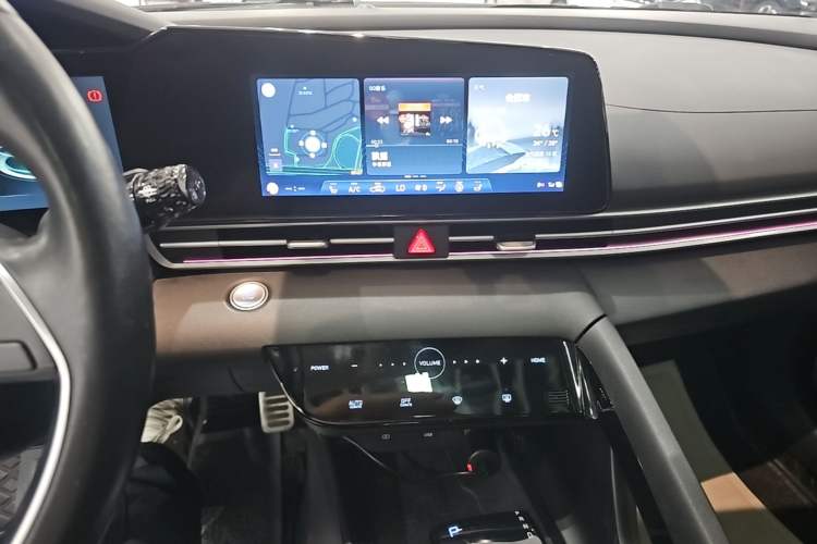 Used Hyundai Elantra 2021 1.5L CVT TOP Flagship Edition Audio And AC Panel