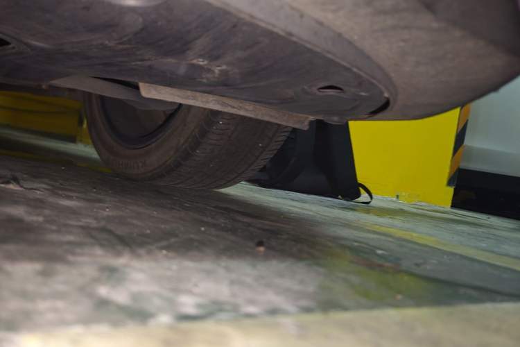 Used Hyundai Elantra 2021 1.5L CVT GLX Elite Edition Chassis Front Left