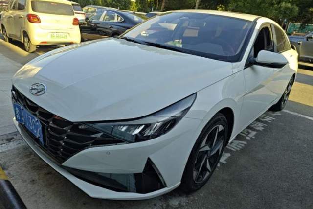 Used Hyundai Elantra 2021 1.5L CVT LUX Prestige Edition