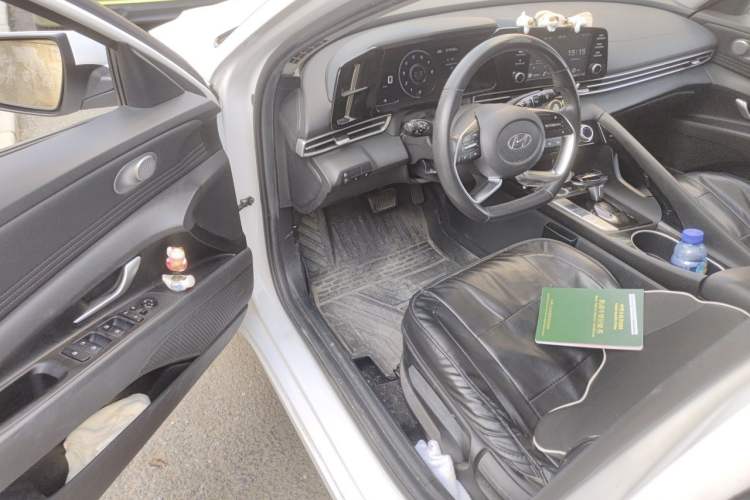 Used Hyundai Elantra 2021 1.5L CVT GLX Elite Edition Driver Seat