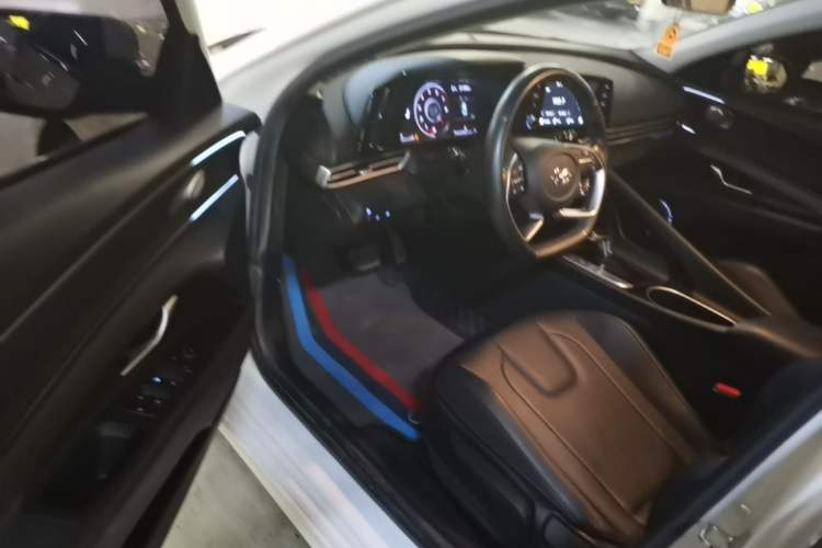 Used Hyundai Elantra 2021 1.5L CVT GLX Elite Edition Driver Seat