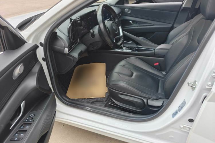 Used Hyundai Elantra 2021 1.5L CVT GLX Elite Edition Driver Seat