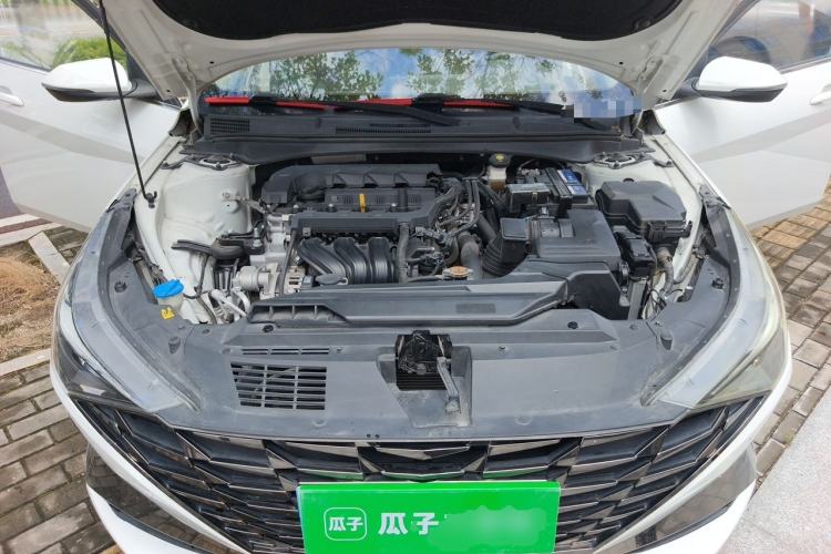 Used Hyundai Elantra 2021 1.5L CVT LUX Prestige Edition Engine Bay