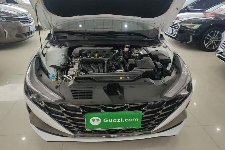 Used Hyundai Elantra 2021 1.5L CVT LUX Prestige Edition Engine Bay