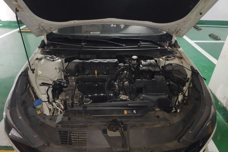 Used Hyundai Elantra 2021 1.5L CVT LUX Prestige Edition Engine Bay