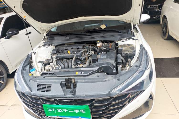 Used Hyundai Elantra 2021 1.5L CVT GLX Elite Edition Engine Bay