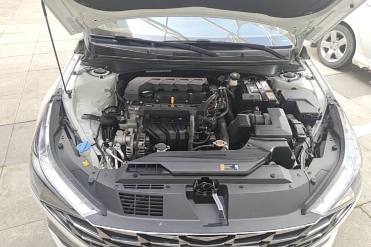 Used Hyundai Elantra 2021 1.5L CVT LUX Prestige Edition Engine Bay