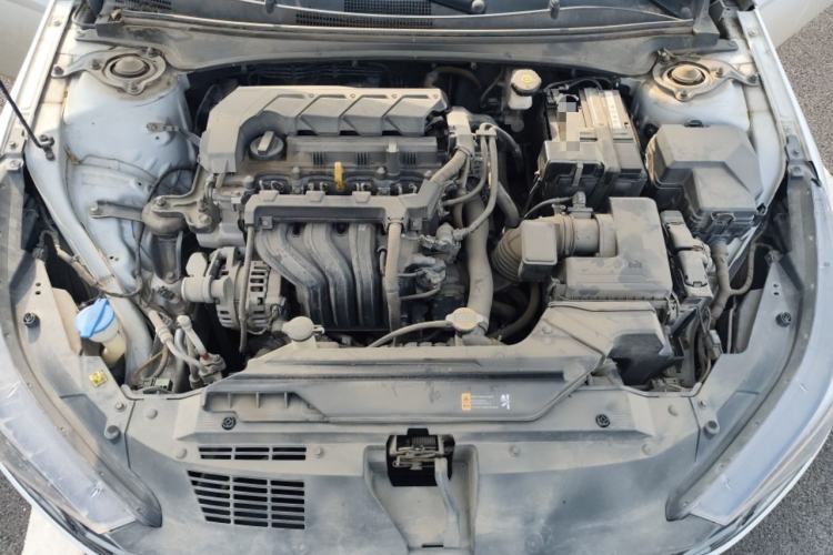 Used Hyundai Elantra 2021 1.5L CVT GLX Elite Edition Engine Bay