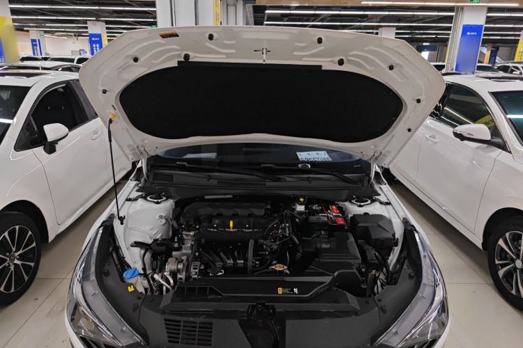 Used Hyundai Elantra 2021 1.5L CVT LUX Prestige Edition Engine Bay