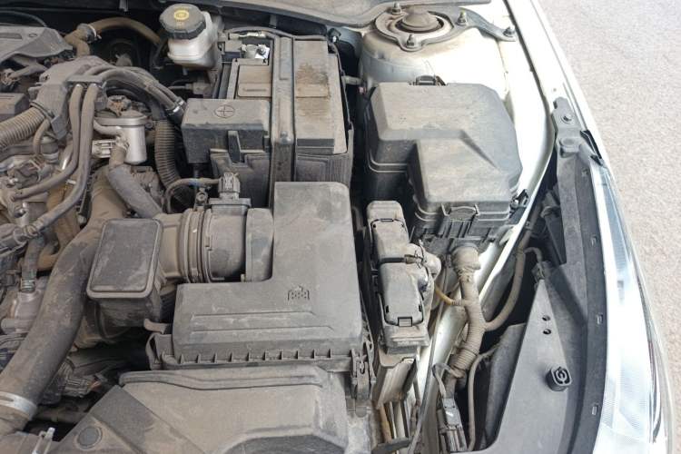 Used Hyundai Elantra 2021 1.5L CVT GLX Elite Edition Engine Bay Left