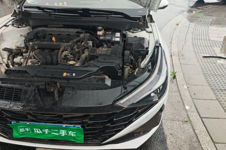 Used Hyundai Elantra 2021 1.5L CVT LUX Prestige Edition Engine Bay Left
