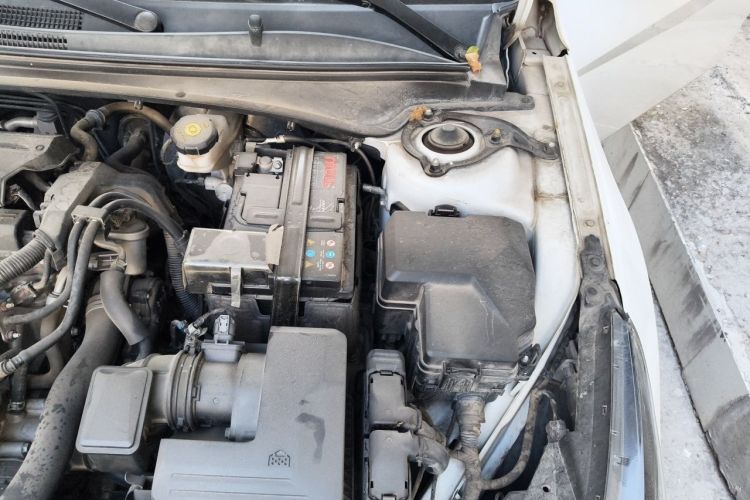 Used Hyundai Elantra 2021 1.5L CVT GLX Elite Edition Engine Bay Left