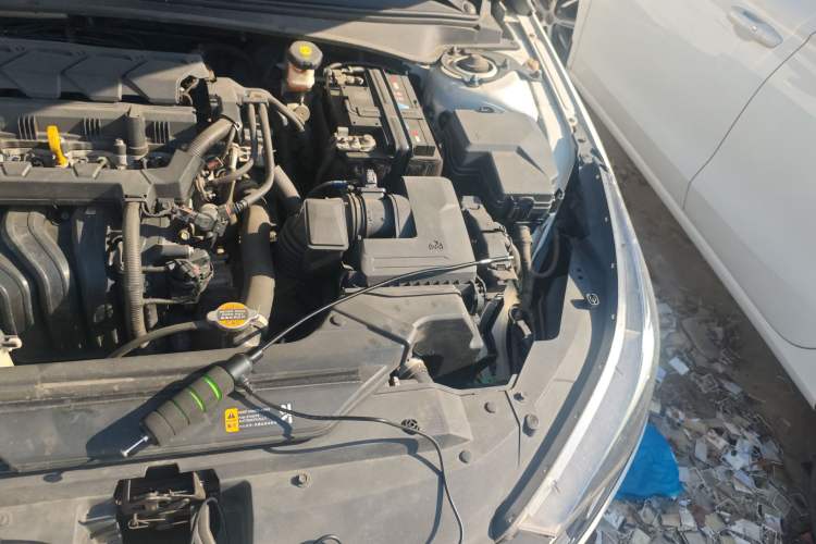 Used Hyundai Elantra 2021 1.5L CVT LUX Prestige Edition Engine Bay Left
