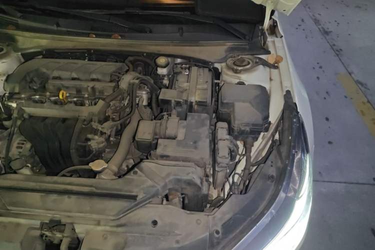 Used Hyundai Elantra 2021 1.5L CVT LUX Prestige Edition Engine Bay Left