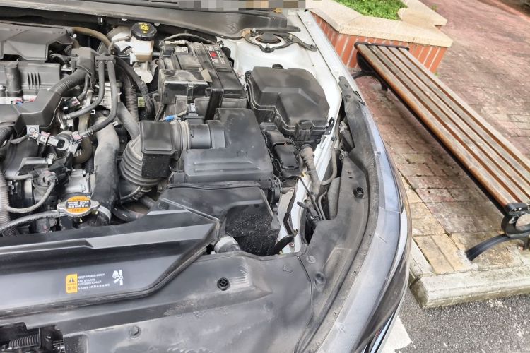 Used Hyundai Elantra 2021 1.5L CVT LUX Prestige Edition Engine Bay Left