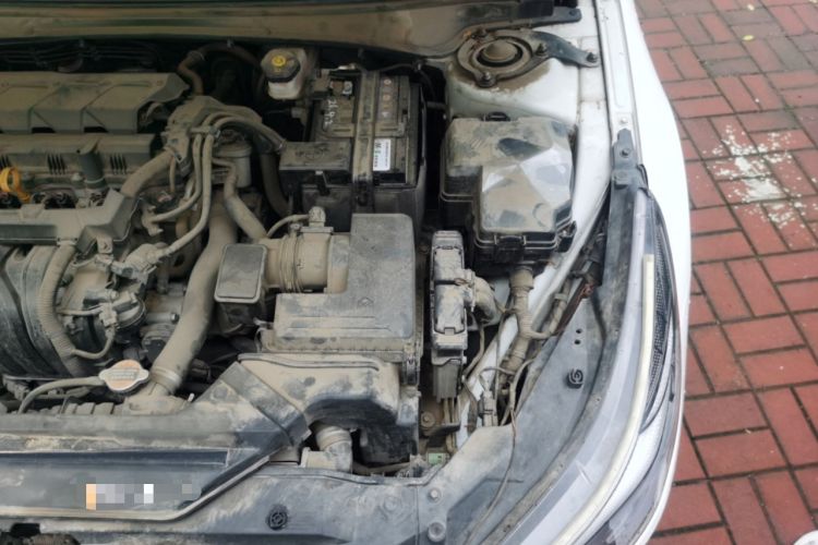 Used Hyundai Elantra 2021 1.5L CVT LUX Prestige Edition Engine Bay Left