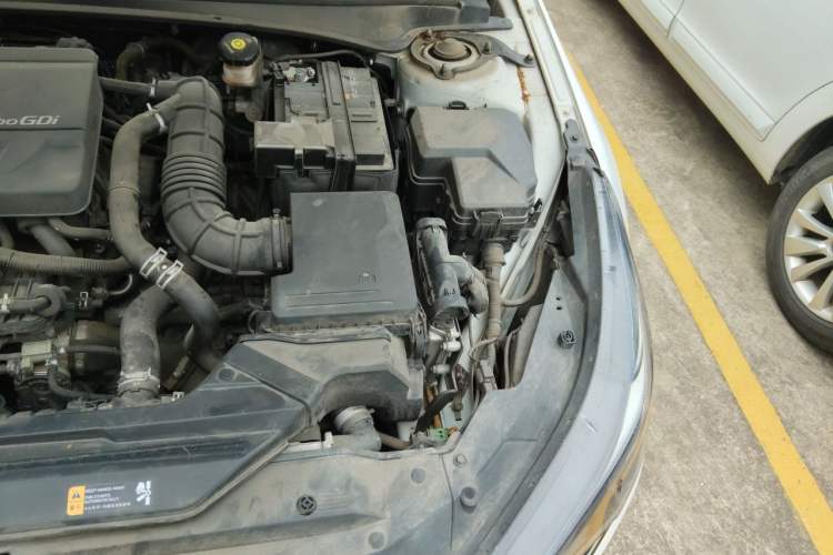 Used Hyundai Elantra 2021 240TGDi DCT LUX Prestige Edition Engine Bay Left