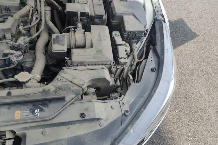 Used Hyundai Elantra 2021 1.5L CVT GLX Elite Edition Engine Bay Left