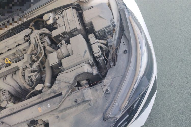 Used Hyundai Elantra 2021 1.5L CVT LUX Prestige Edition Engine Bay Left