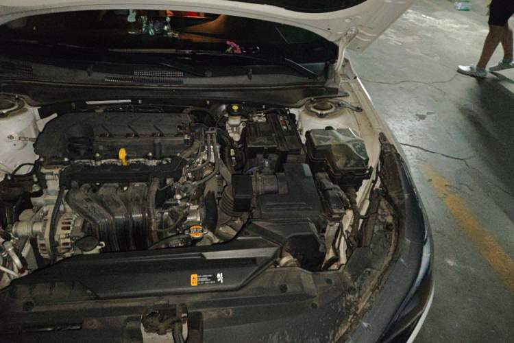 Used Hyundai Elantra 2021 1.5L CVT LUX Prestige Edition Engine Bay Left