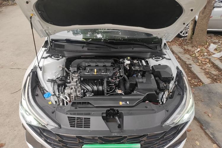Used Hyundai Elantra 2021 1.5L CVT LUX Prestige Edition Engine Bay