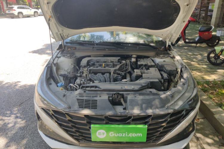 Used Hyundai Elantra 2021 1.5L CVT LUX Prestige Edition Engine Bay
