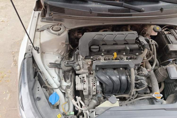 Used Hyundai Elantra 2021 1.5L CVT LUX Prestige Edition Engine Bay Right