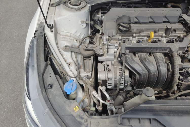Used Hyundai Elantra 2021 1.5L CVT LUX Prestige Edition Engine Bay Right