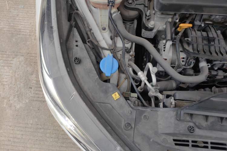 Used Hyundai Elantra 2021 240TGDi DCT LUX Prestige Edition Engine Bay Right