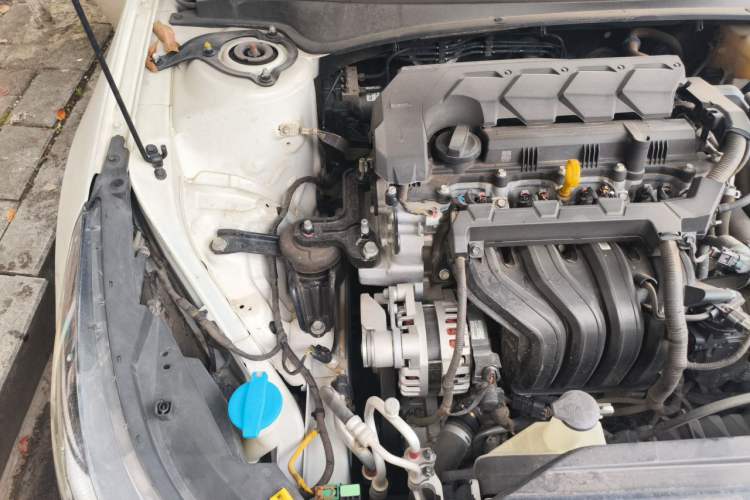 Used Hyundai Elantra 2021 1.5L CVT GLX Elite Edition Engine Bay Right
