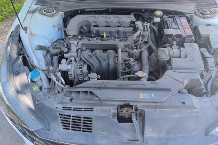 Used Hyundai Elantra 2021 1.5L CVT GLX Elite Edition Engine Bay Right