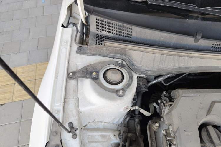 Used Hyundai Elantra 2021 1.5L CVT LUX Prestige Edition Engine Bay Right