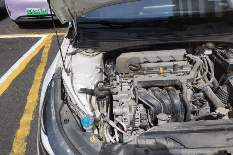 Used Hyundai Elantra 2021 1.5L CVT LUX Prestige Edition Engine Bay Right
