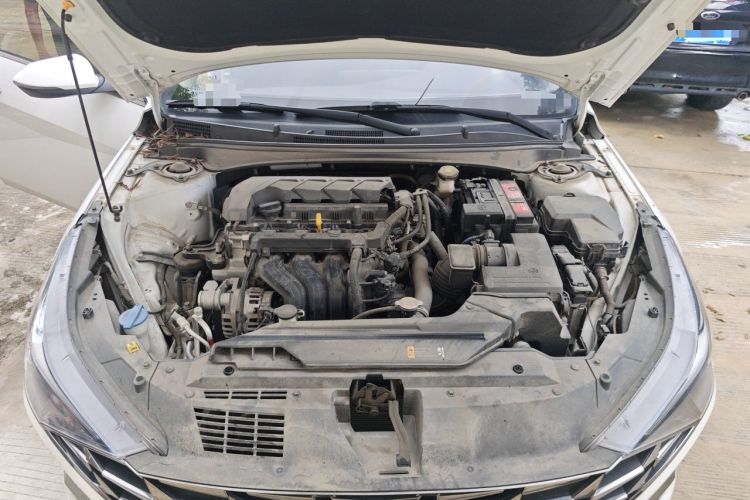Used Hyundai Elantra 2021 1.5L CVT LUX Prestige Edition Engine Bay