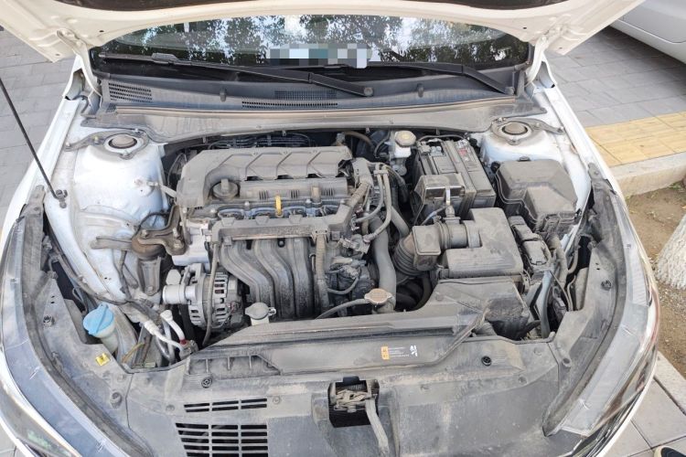 Used Hyundai Elantra 2021 1.5L CVT LUX Prestige Edition Engine Bay