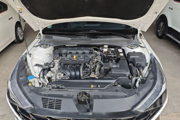 Used Hyundai Elantra 2021 1.5L CVT LUX Prestige Edition Engine Bay