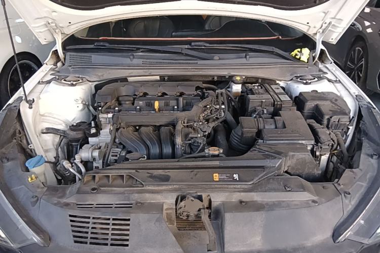 Used Hyundai Elantra 2021 1.5L CVT GLX Elite Edition Engine Bay