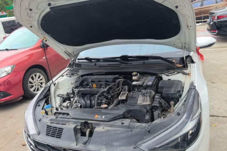 Used Hyundai Elantra 2021 1.5L CVT GLX Elite Edition Engine Bay