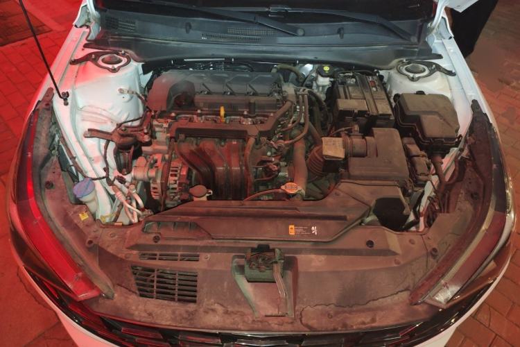 Used Hyundai Elantra 2021 1.5L CVT LUX Prestige Edition Engine Bay