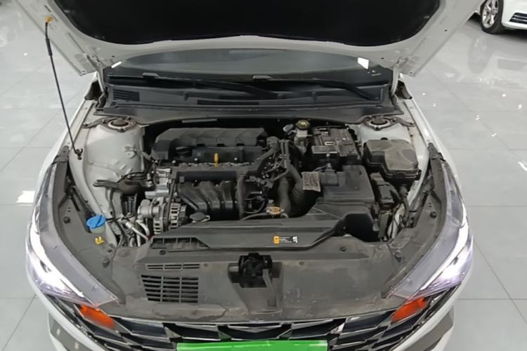 Used Hyundai Elantra 2021 1.5L CVT GLX Elite Edition Engine Bay
