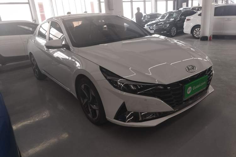 Used Hyundai Elantra 2021 1.5L CVT GLX Elite Edition Exterior 1