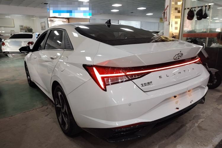 Used Hyundai Elantra 2021 1.5L CVT LUX Prestige Edition Exterior 2