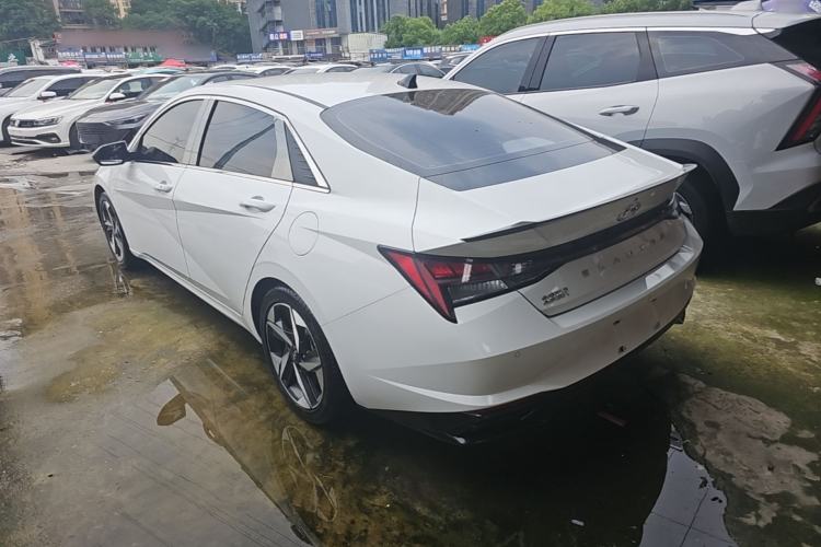 Used Hyundai Elantra 2021 1.5L CVT LUX Prestige Edition Exterior 2