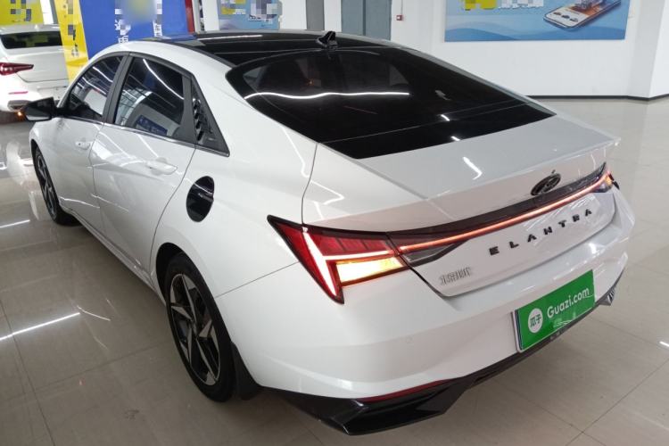 Used Hyundai Elantra 2021 1.5L CVT LUX Prestige Edition Exterior 2